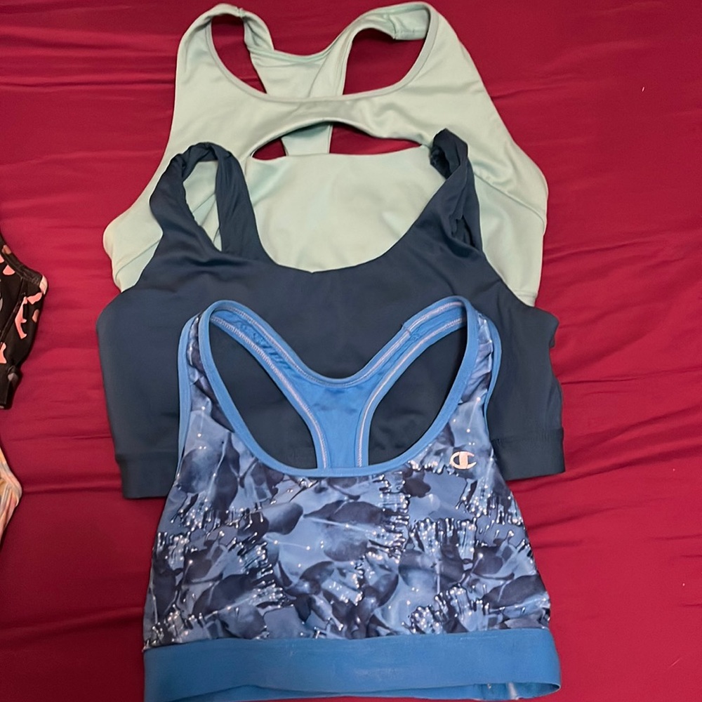 Sports bra bundle with Nike shorts!